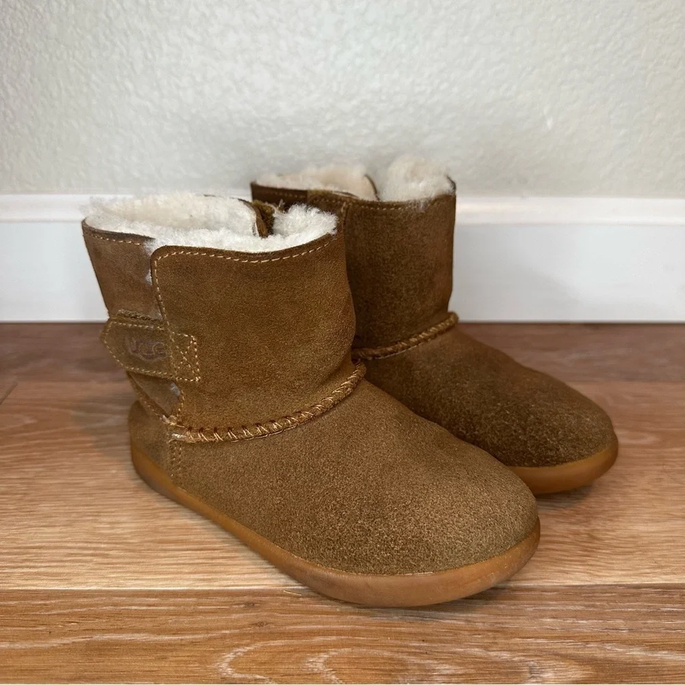 UGG Keelan II Toddler Size 9 Suede Chestnut Boots